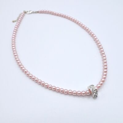 Silberne rosafarbene Perlenkette
