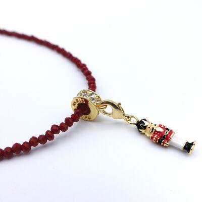 Halskette aus rotem Kristall