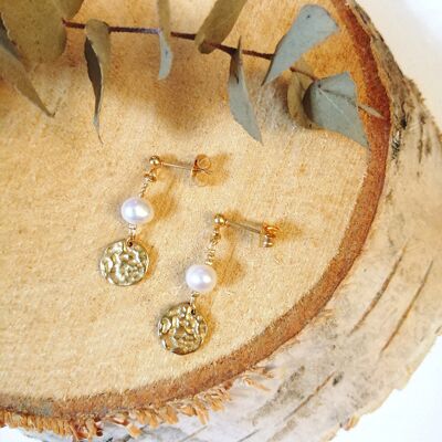 Boucles d'Oreilles Pendantes Martelées avec Perles de Culture Irrégulières
