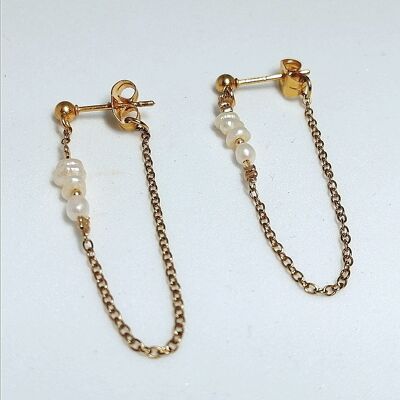 Elegant Chain Earrings with Irregular Cultured Pearls