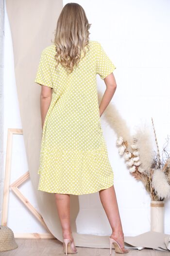 Robe jaune à manches courtes à pois 3