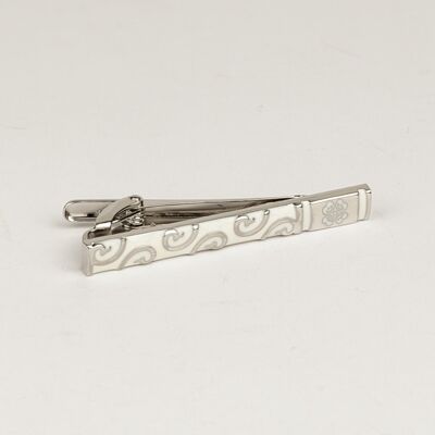 White hand finished brass tie clip (PIS-155083)