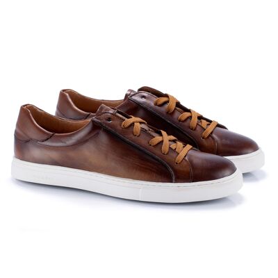 Sneaker aus Glattleder in Cognac (PLEAK-COGNAC)