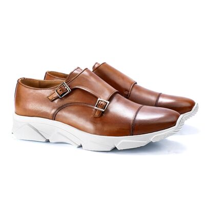 Zapato con hebilla de piel con dos  hebillas color cognac (CRAMALO-COGNAC)
