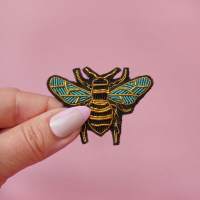 Bee brooch - handmade cannetille embroidery