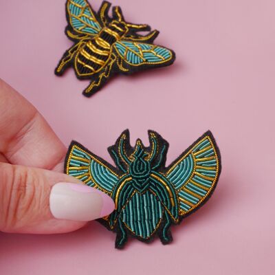 Broche escarabajo - bordado cannetille hecho a mano