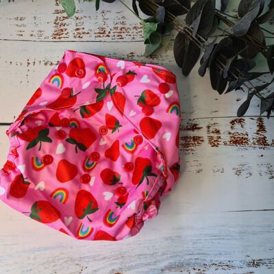 Unpocket - The Cloth Nappy Wrap - Strawberry Fields - Poppers