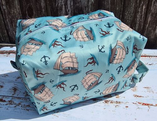 Green Bags - Wet Bags, Dry Bags, Nappy Pods Oh My! Reusable Gift Bags. - Yo Ho Ho & A Babies Bum