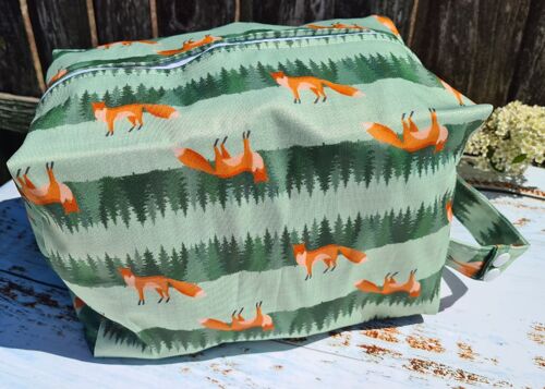 Green Bags - Wet Bags, Dry Bags, Nappy Pods Oh My! Reusable Gift Bags. - Who Gives a Fox