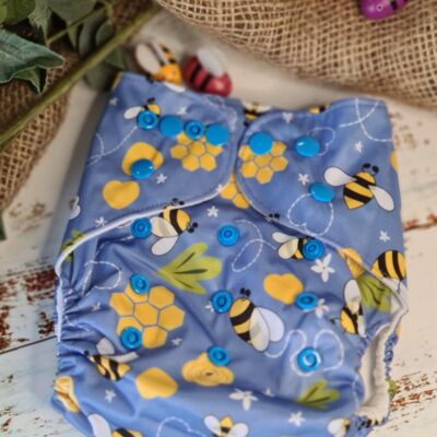 Tandem Cloth Pocket Nappy with Hemp/Organic Cotton Inserts - Busy Bees - Poppers