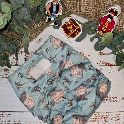 Couche à poche en tissu Tandem avec inserts en chanvre/coton biologique - Yo Ho Ho & A Babies Bum - Crochet et boucle