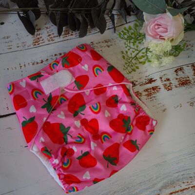 Couche à poche en tissu Tandem avec inserts en chanvre/coton biologique - Champs de fraises - Crochet et boucle