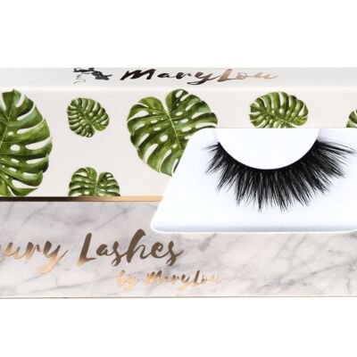 Luxury Lashes Wing it!