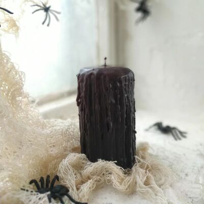 Black Dripped beeswax candle 120x60mm / 40 hours