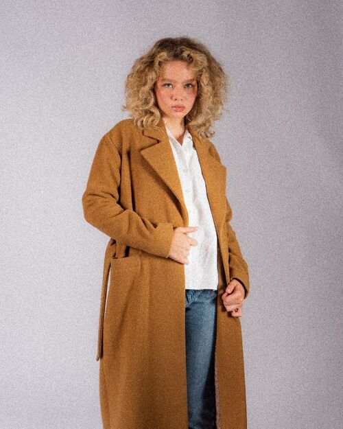 Le manteau camel en laine