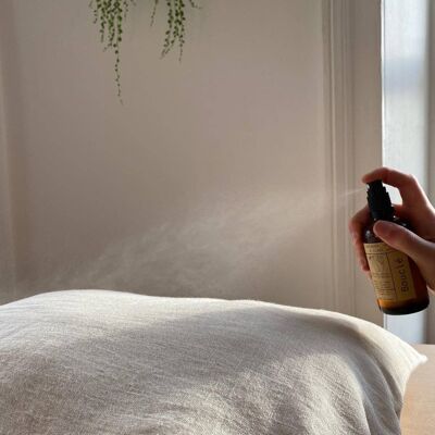 Spray per cuscino alla camomilla, lavanda e incenso