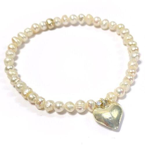 Freshwater pearl bracelet with heart, the bracelet of love