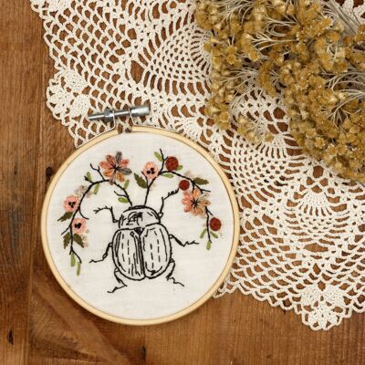 Floral insect embroidery kit