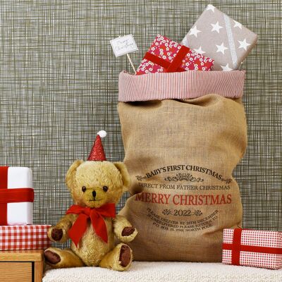 Babys erster Weihnachtssack – roter Paspelrand