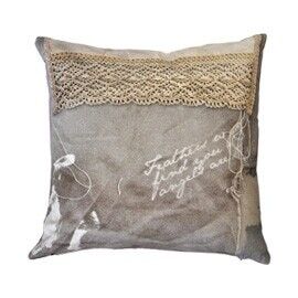 Cuscino cucito all'uncinetto