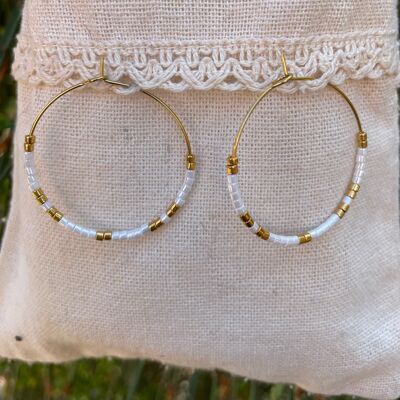 Boucles d'oreilles créoles dorées en perles Miyuki - Blanc