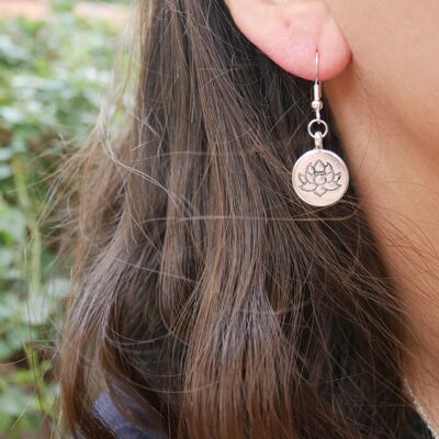 Earrings with silver charm - Lotus
