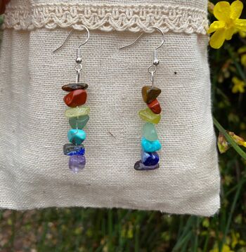 Boucles d'oreilles 7 chakras en pierres naturelles forme chips 4