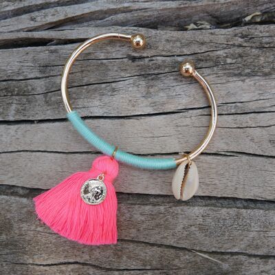 Golden bangle bracelet, pompom, coin and cowrie shell - Fuchsia pink