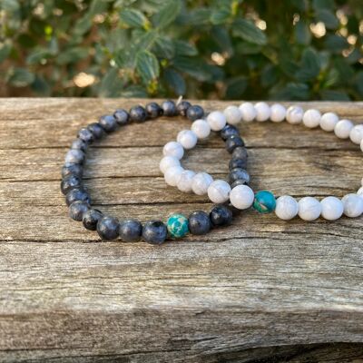 Elastic distance and couple bracelets in white Howlite, Labradorite and Imperial Jasper