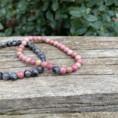 Elastic distance and couple bracelets in Labradorite and rhodochrosite
