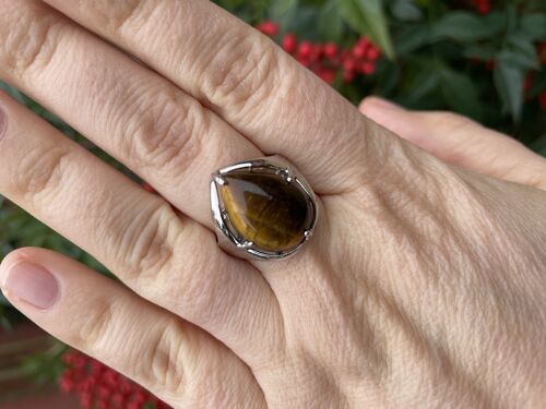 Bague réglable en Oeil de Tigre naturel cabochon forme goutte