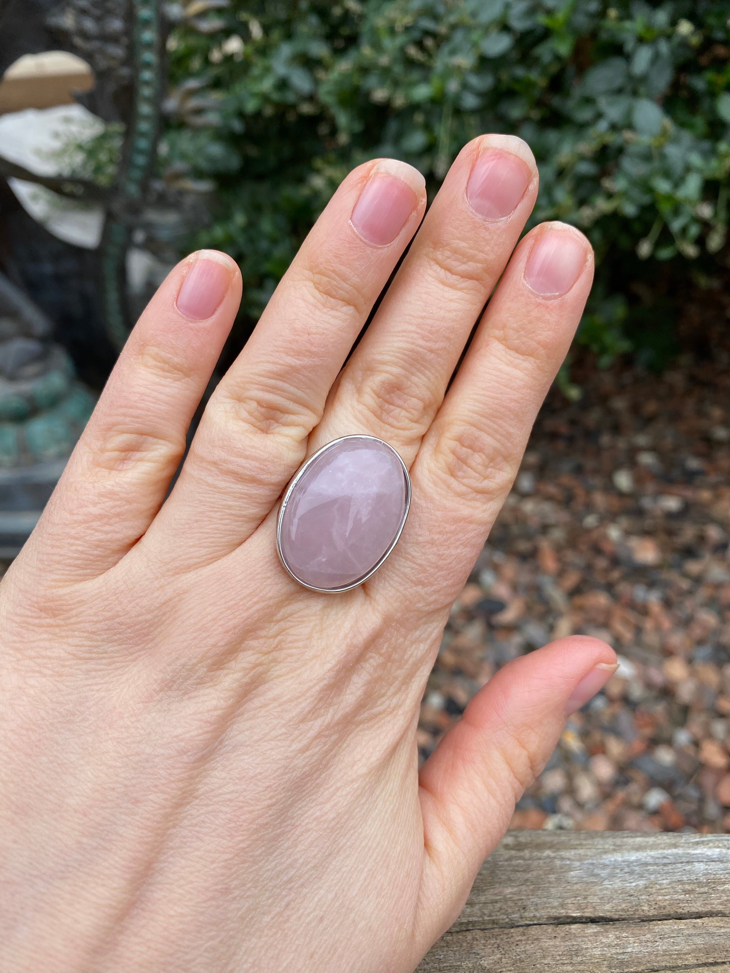 Rose quartz online oval ring