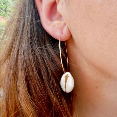 Boucles d'oreilles créoles et coquillages cauris - Créoles argentées