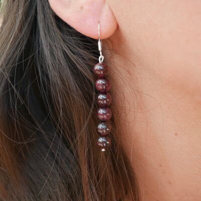 Natural garnet dangling earrings