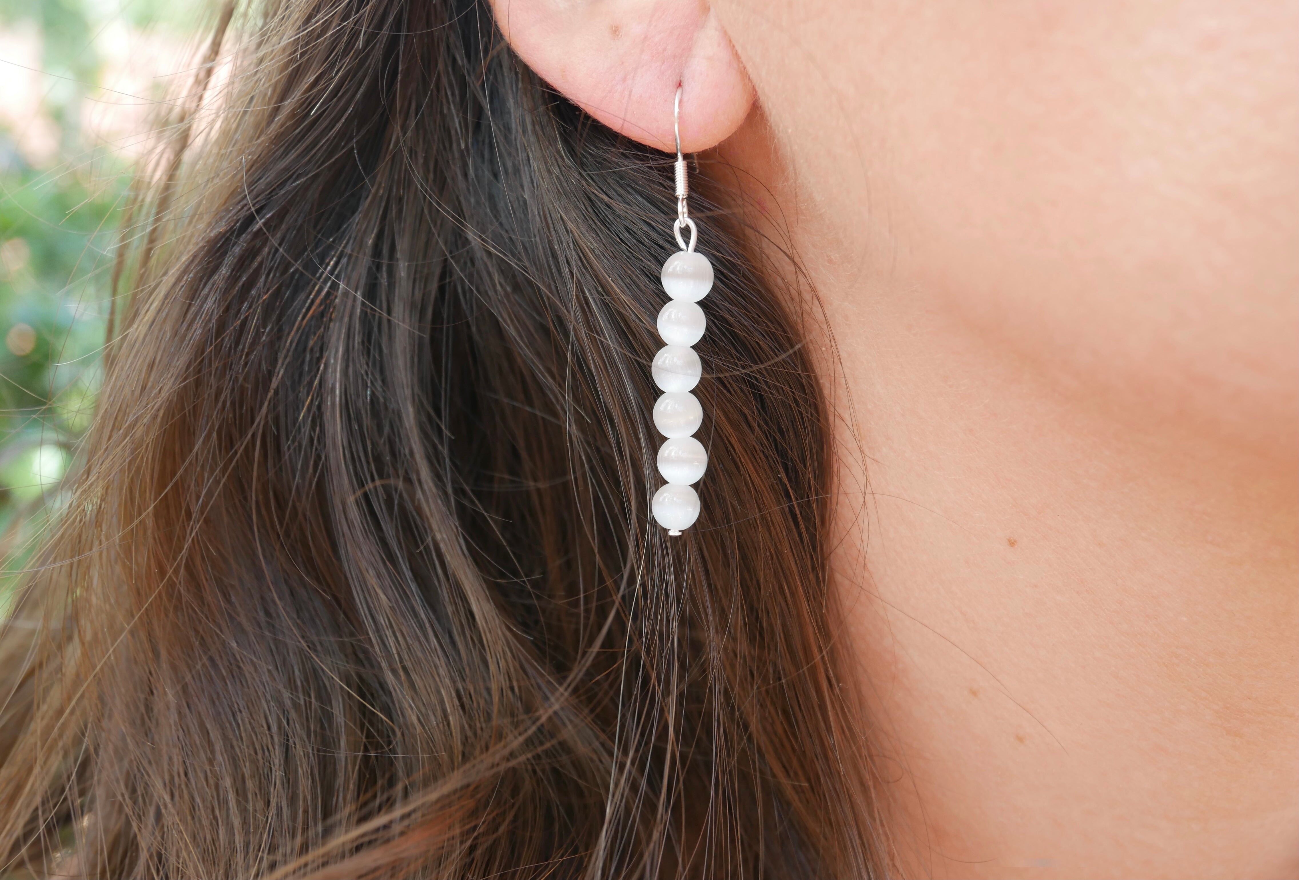 Dangling earrings in natural Selenite