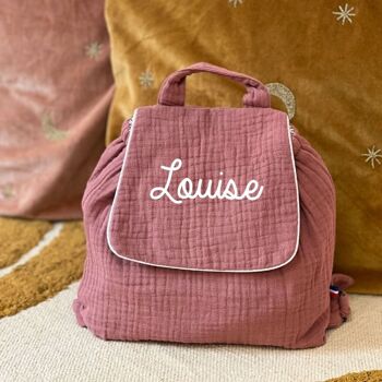 Sac à dos en double gaze de coton vieux rose personnalisable avec un prénom 1