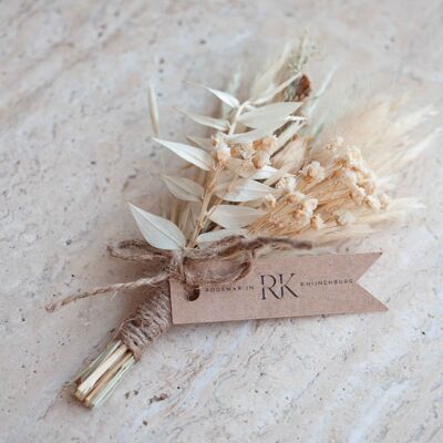 Mini dried flower bouquet