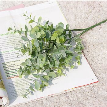 Plante artificielle d'herbe d'eucalyptus Mori nordique - 5 fourchettes petite poignée fausse fleur de feuille en plastique 3