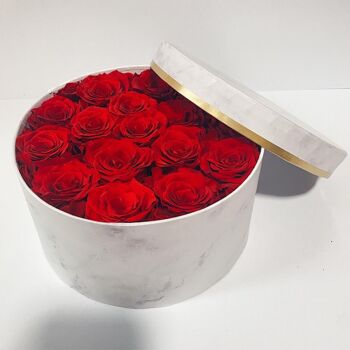 Boîte préservée de 16 pièces à effet de marbre avec de vraies fleurs fraîches de rose 2