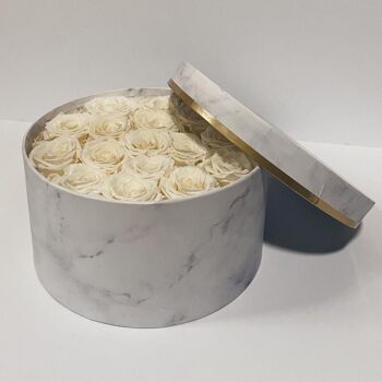 Boîte préservée de 16 pièces à effet de marbre avec de vraies fleurs fraîches de rose 4