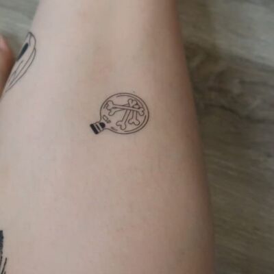 MAGIC BONES TEMPORARY TATTOO (HEXEN THEMA, MAGIC THEMA FAKE TATTOO)