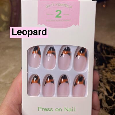 Lux Beauty Nails estilo leopardo (¡SOLO 5 EN STOCK!)
