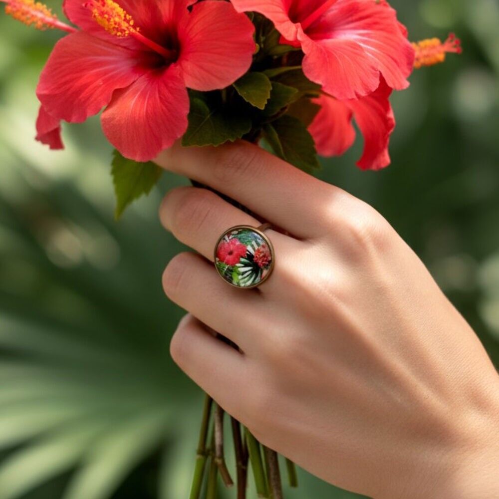 Anello regolabile cabochon tondo fiori esotici tropicali fucsia ibisco