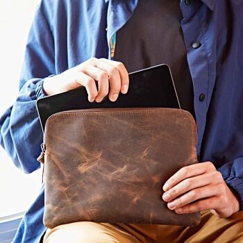 Étui pour tablette iPad en cuir de buffle 7