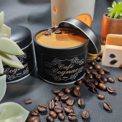 Candela Profumata Cognac Caffè 175gr - Scatola di Metallo con Coperchio - Candela Cognac Caffè, Cera di Soia e Profumo di Erba