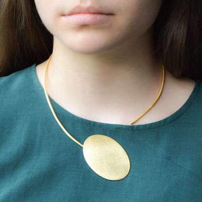 Gold OVAL chocker necklace