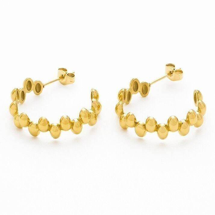 Orecchini a cerchio in acciaio con sfere alternate