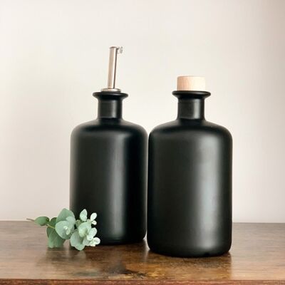 Schwarzglasflaschen-Olivenöl-Essig-Ausgießer-Vorratsflasche-300ml-500ml-24 - Medium - 500ml
