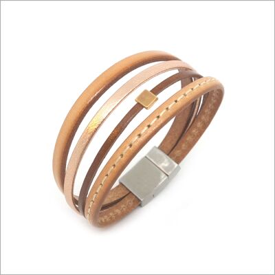 Women's multi-link cuff bracelet in natural leathers