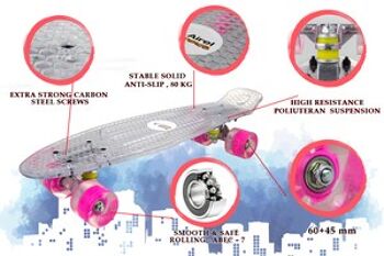 Skateboard avec planche antidérapante et roues blanches souples 3